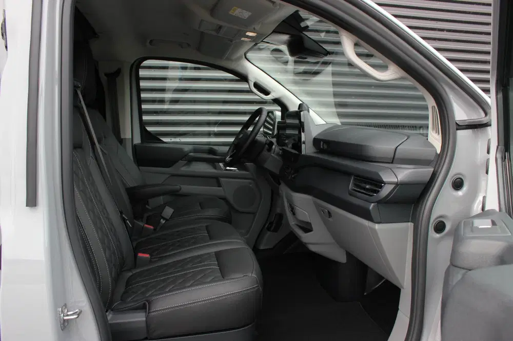 Ford Transit 340 L2H1 Limited 71kWh 218PK uit 2026, foto 15