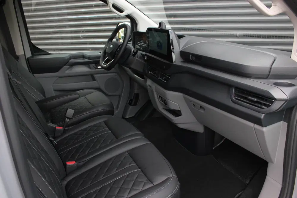 Ford Transit 340 L2H1 Limited 71kWh 218PK uit 2026, foto 19