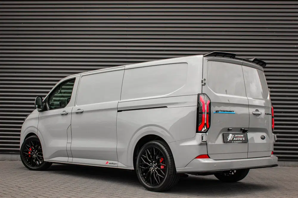 Ford Transit 340 L2H1 Limited 71kWh 218PK uit 2026, foto 4