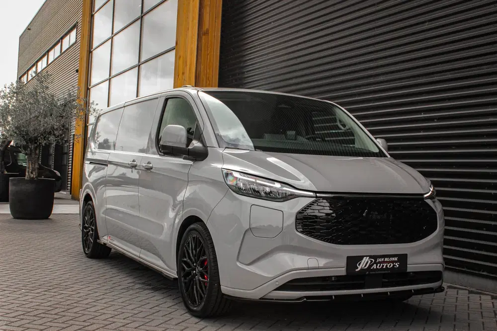Ford Transit 340 L2H1 Limited 71kWh 218PK uit 2026, foto 9