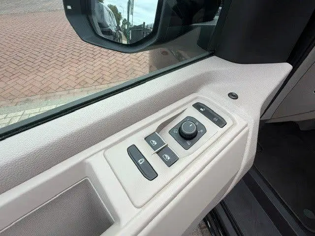 Volkswagen Multivan 1.4 eHybrid 6 Zits Pano ACC Trekhaak Top uit 2023, foto 20