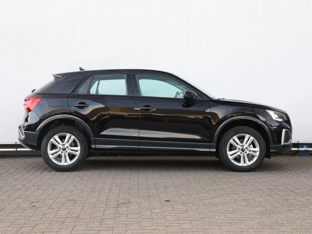 Audi Q2 Advanced edition 35 TFSI 110 kW uit 2026, foto 2