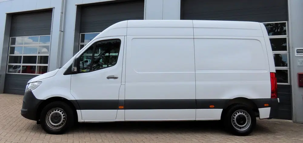 Mercedes-Benz Sprinter 311 2.2 CDI L2H2 MBUX Cruise Automaat uit 2021, foto 3