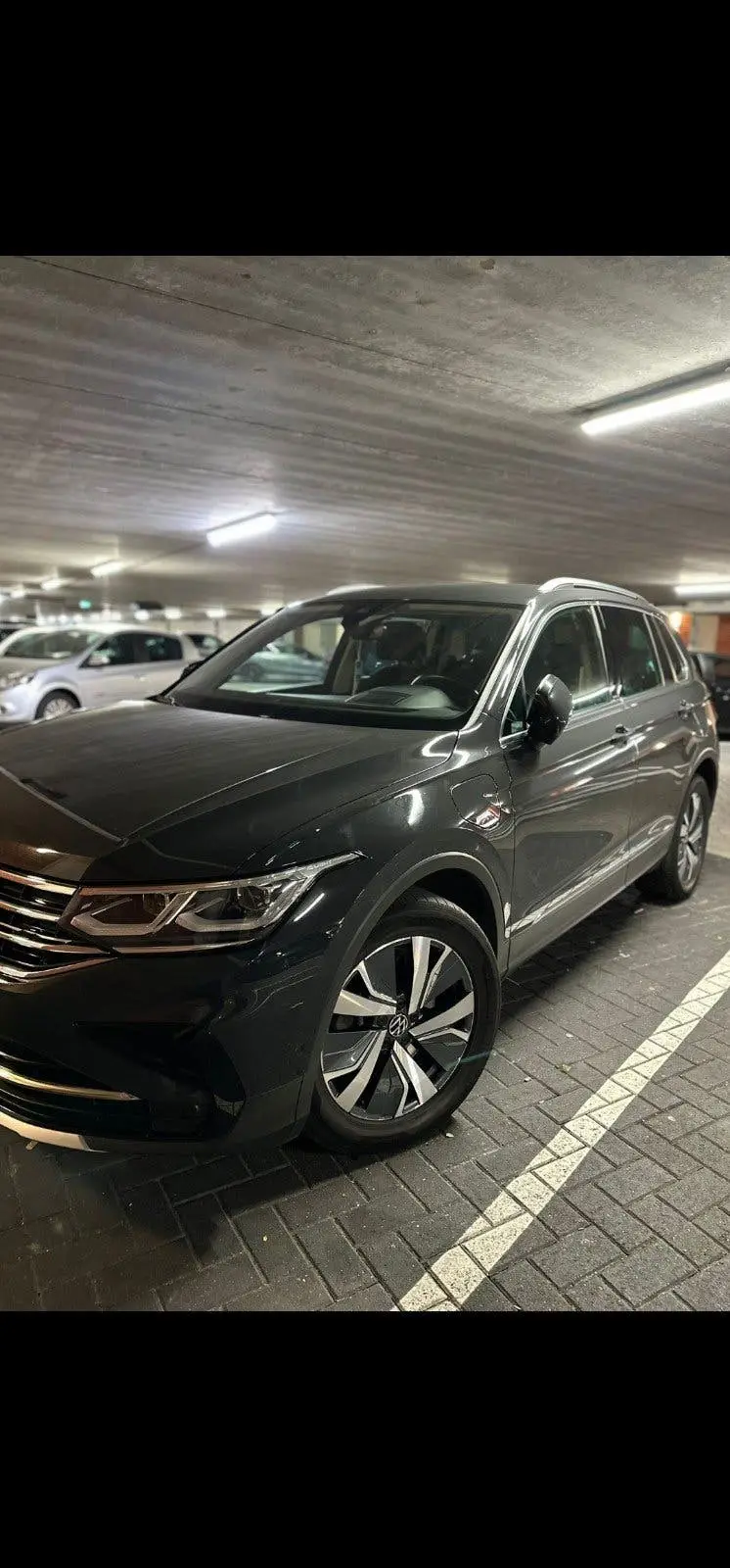 Volkswagen Tiguan 1.4 TSI Ehybrid 2021 Grijs 155000 km uit 2021, foto 12