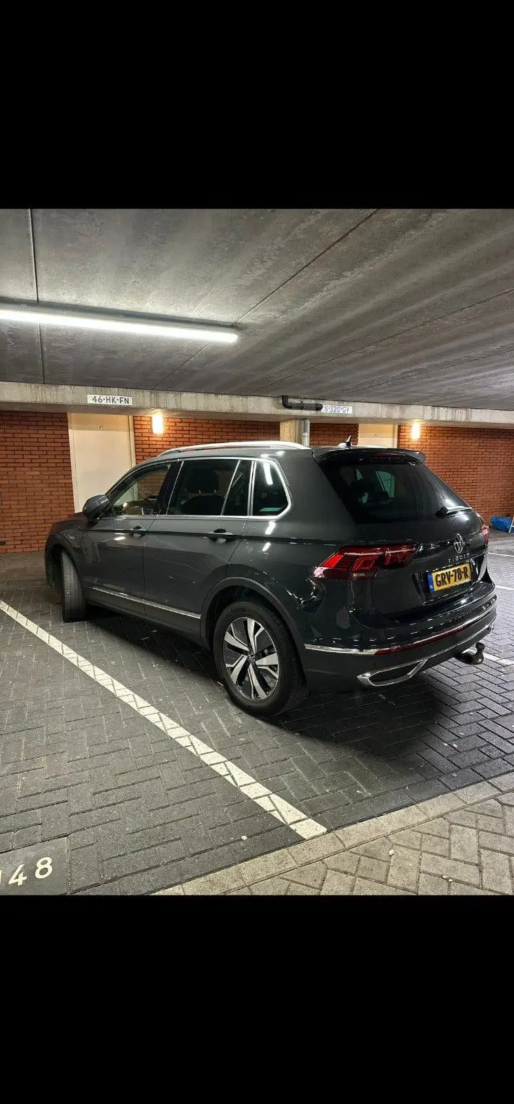 Volkswagen Tiguan 1.4 TSI Ehybrid 2021 Grijs 155000 km uit 2021, foto 9