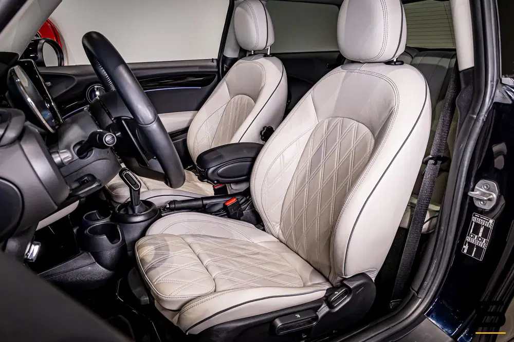 Mini Cooper S 2.0 Cooper S Classic uit 2022, foto 2