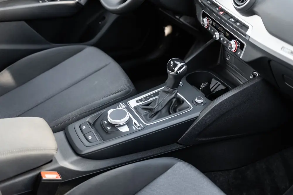 Audi Q2 35 TFSI S-Line Black Optic uit 2023, foto 10
