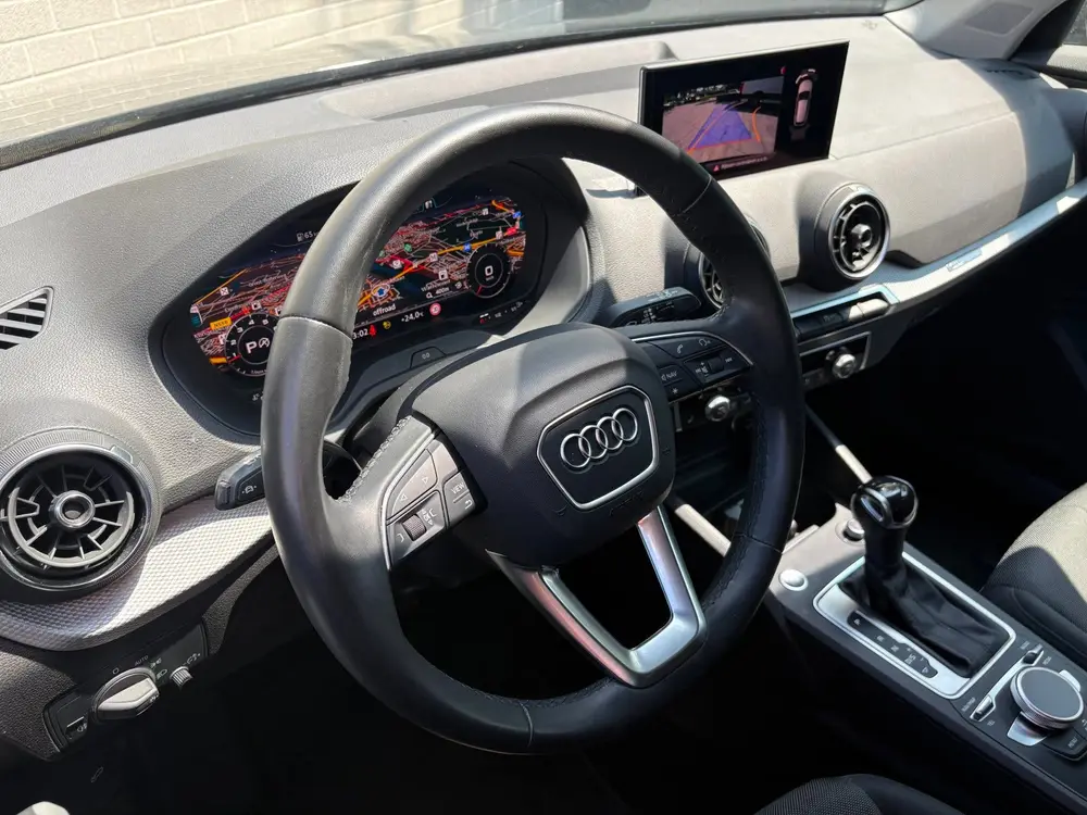 Audi Q2 35 TFSI S-Line Black Optic uit 2023, foto 12