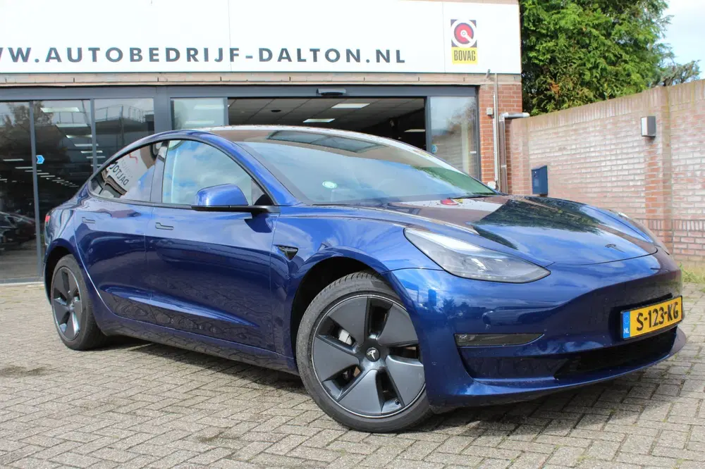 Tesla Model 3 Long Range AWD 75 kWh SOH 93 uit 2023, foto 15