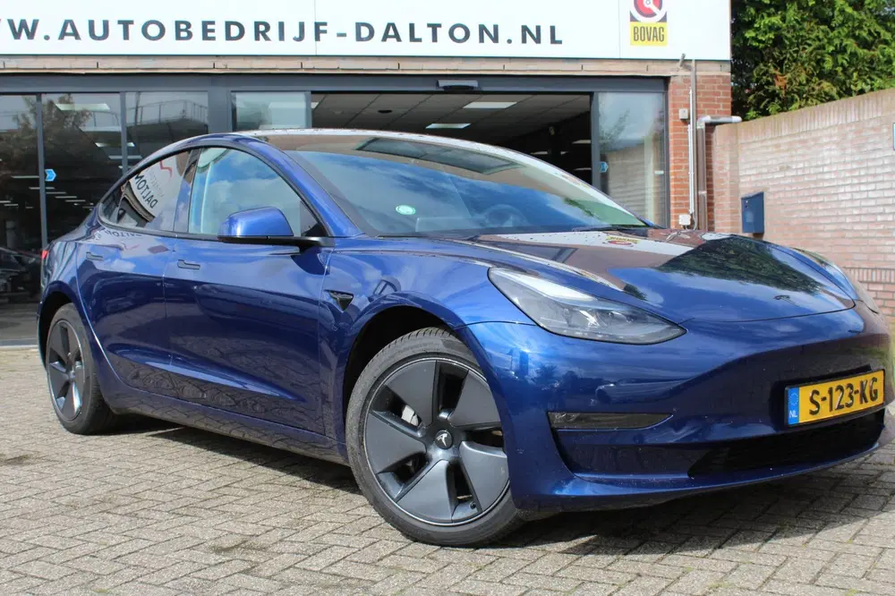 Tesla Model 3 Long Range AWD 75 kWh SOH 93 uit 2023, foto 17