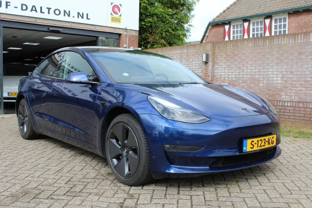 Tesla Model 3 Long Range AWD 75 kWh SOH 93 uit 2023, foto 2