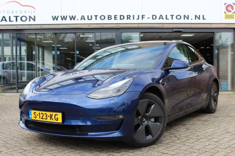 Tesla Model 3 Long Range AWD 75 kWh SOH 93 uit 2023, foto 3