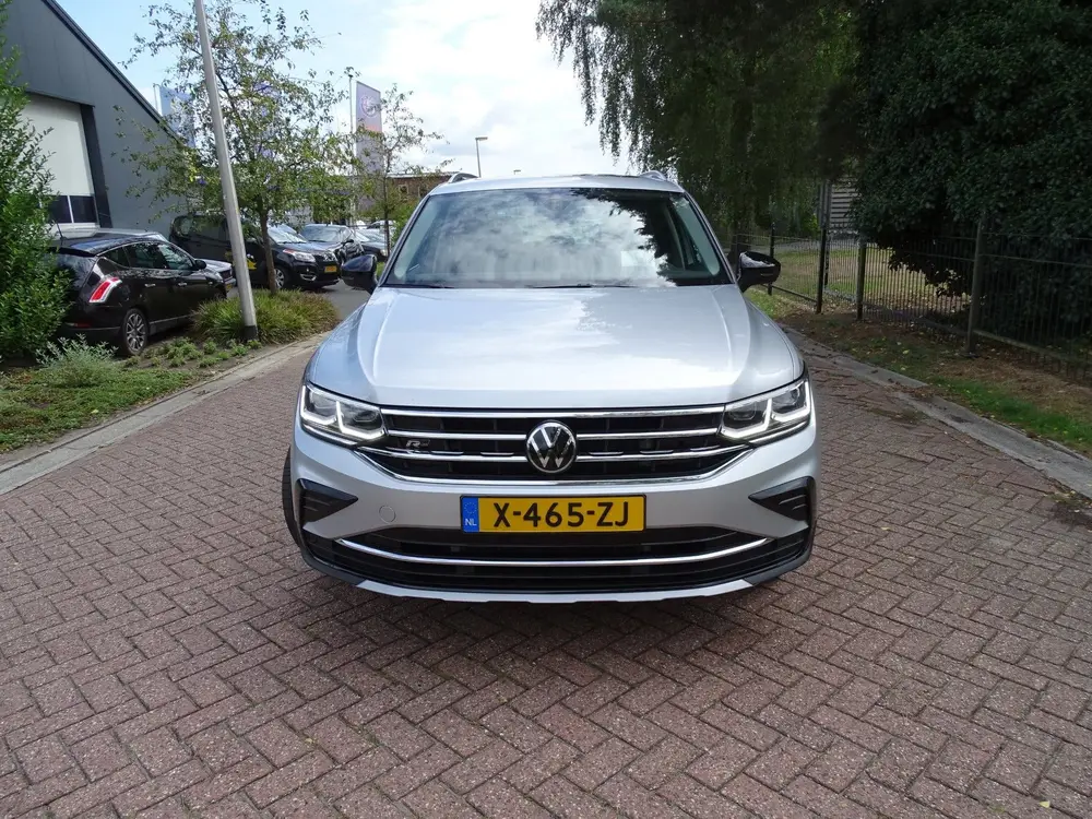 Volkswagen Tiguan 1.4 TSI eHybrid R-Line Business+ uit 2023, foto 3