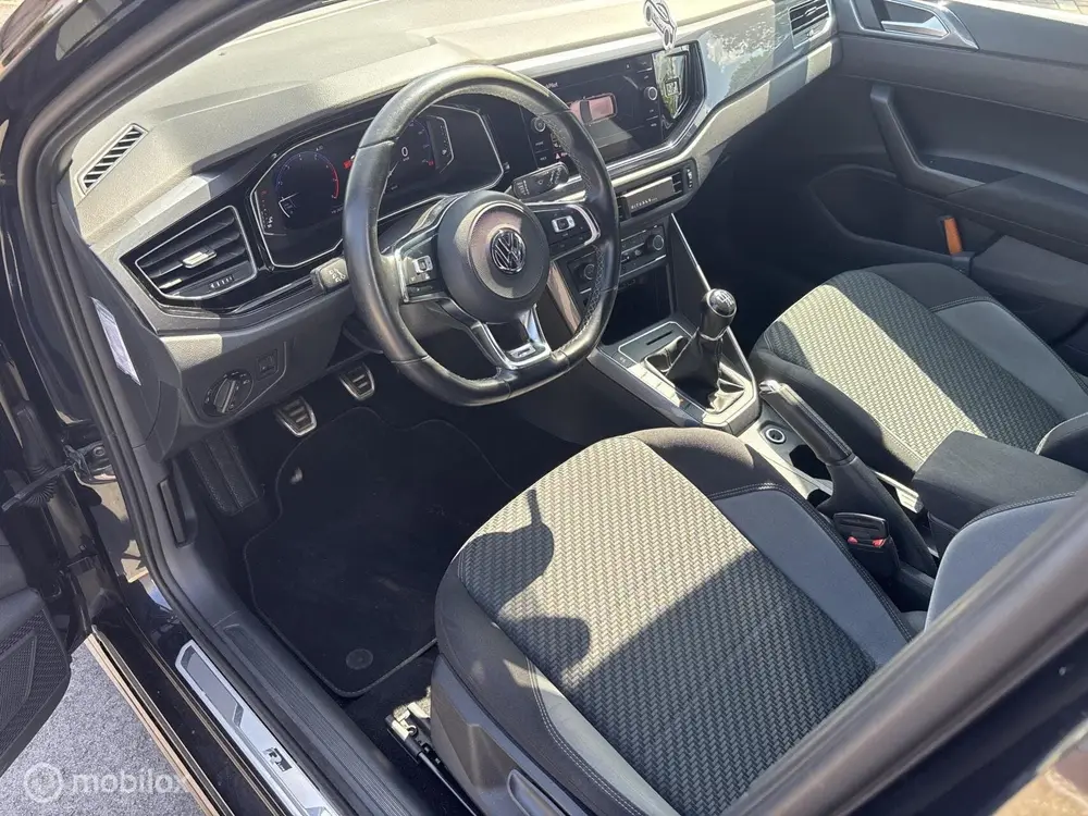Volkswagen Polo 1.0 TSI R line 2019 zwart uit 2019, foto 9