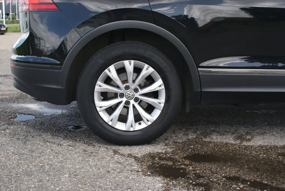 Volkswagen Tiguan 1.5 TSI ACT Comfortline | ACC | Automaat | uit 2019, foto 3
