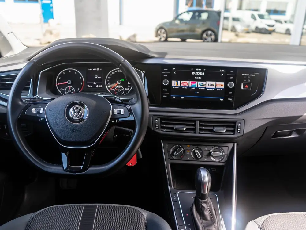 Volkswagen Polo 1.0 TSI DSG (Automaat) 95pk -Stoelverwarming uit 2020, foto 4