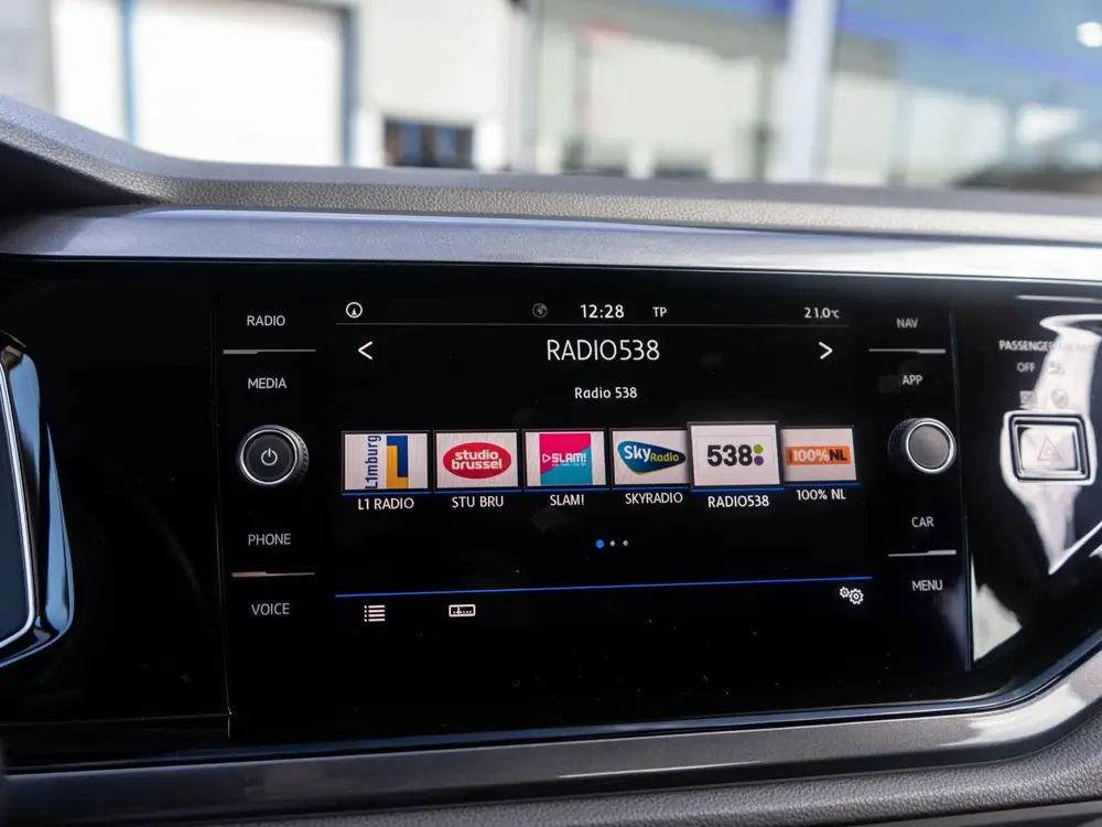 Volkswagen Polo 1.0 TSI DSG (Automaat) 95pk -Stoelverwarming uit 2020, foto 7
