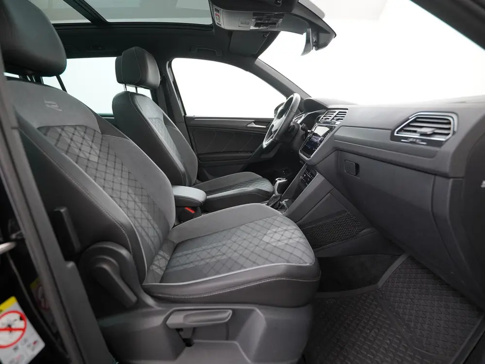 Volkswagen Tiguan 1.4 TSI eHybrid R-Line | DCC Adaptief | Tr uit 2022, foto 3
