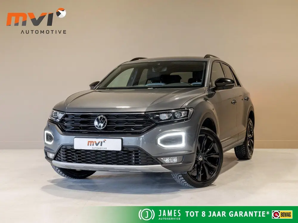 Volkswagen T-Roc Sport / 150pk / Achteruitrij camera / Virtu uit 2022