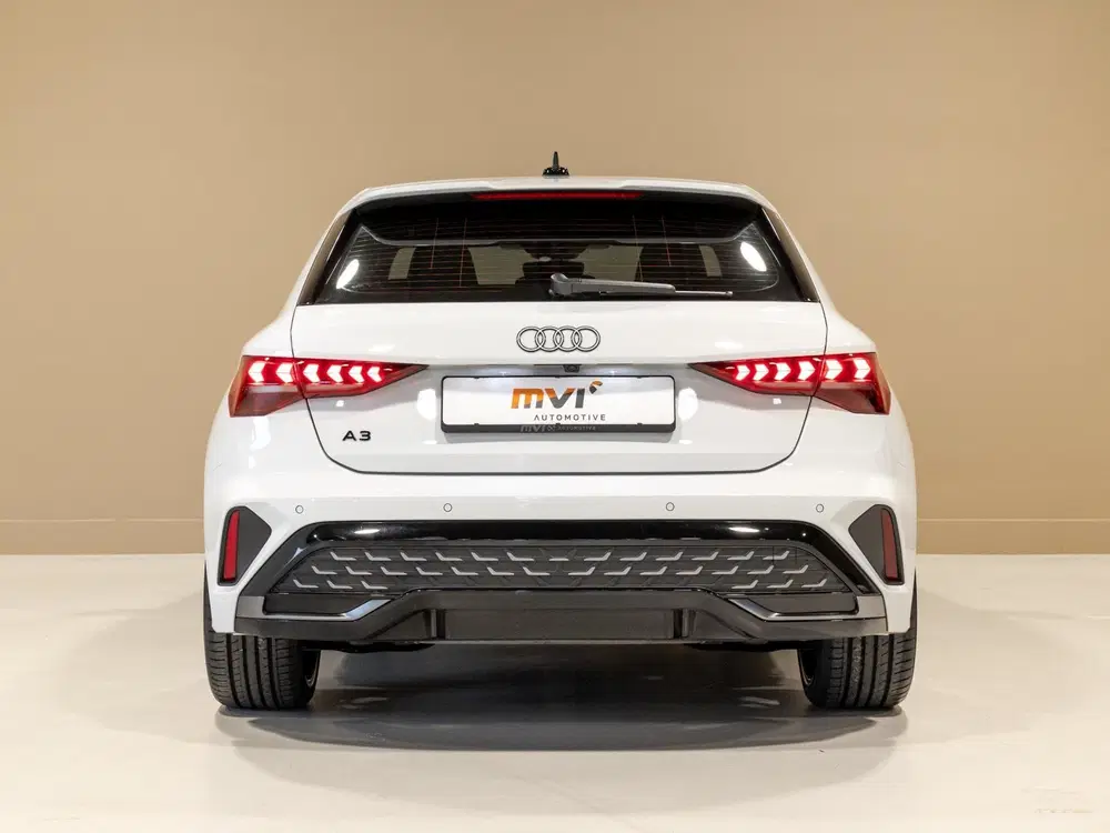 Audi A3 35 TFSI S-Line edition uit 2025, foto 13