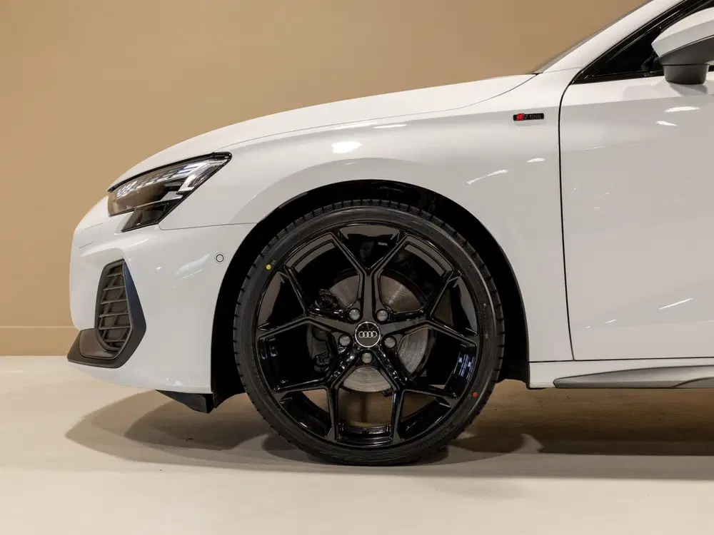 Audi A3 35 TFSI S-Line edition uit 2025, foto 16