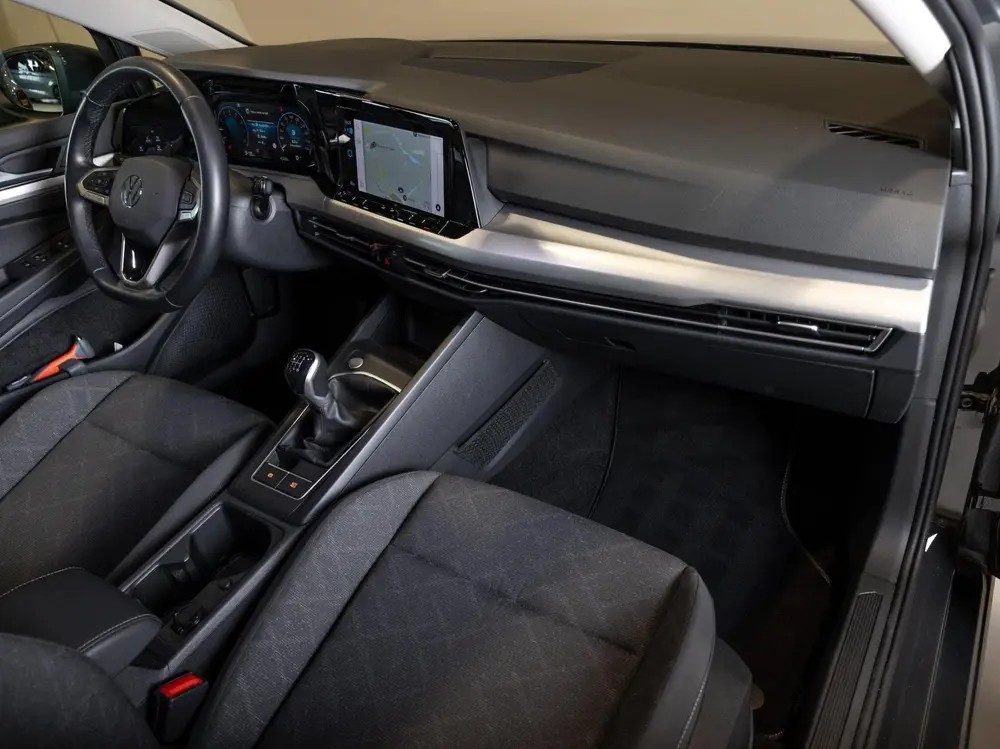 Volkswagen Golf 1.0 TSI Life / 110pk / Cruise / Airco / Klim uit 2024, foto 5