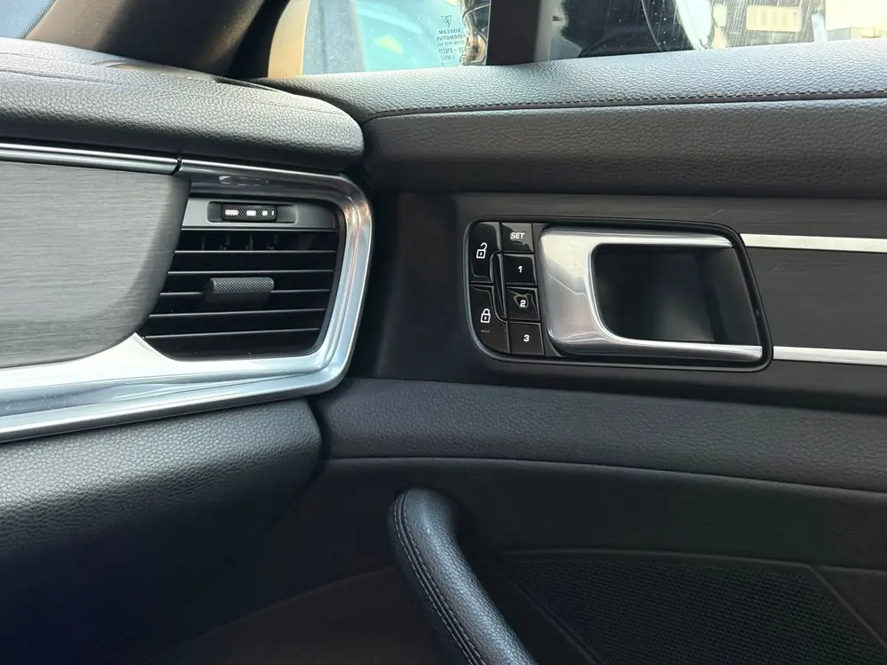 Porsche Panamera 2.9 4 E-Hybrid | SportDesign uit 2019, foto 12