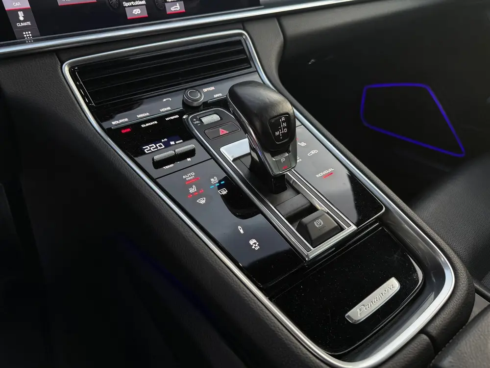 Porsche Panamera 2.9 4 E-Hybrid | SportDesign uit 2019, foto 16