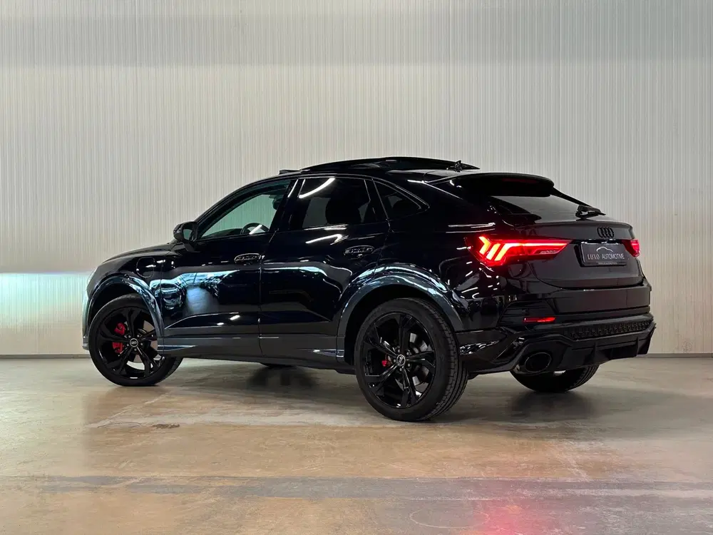 Audi Q3 45 TFSI e S Edition uit 2022, foto 2