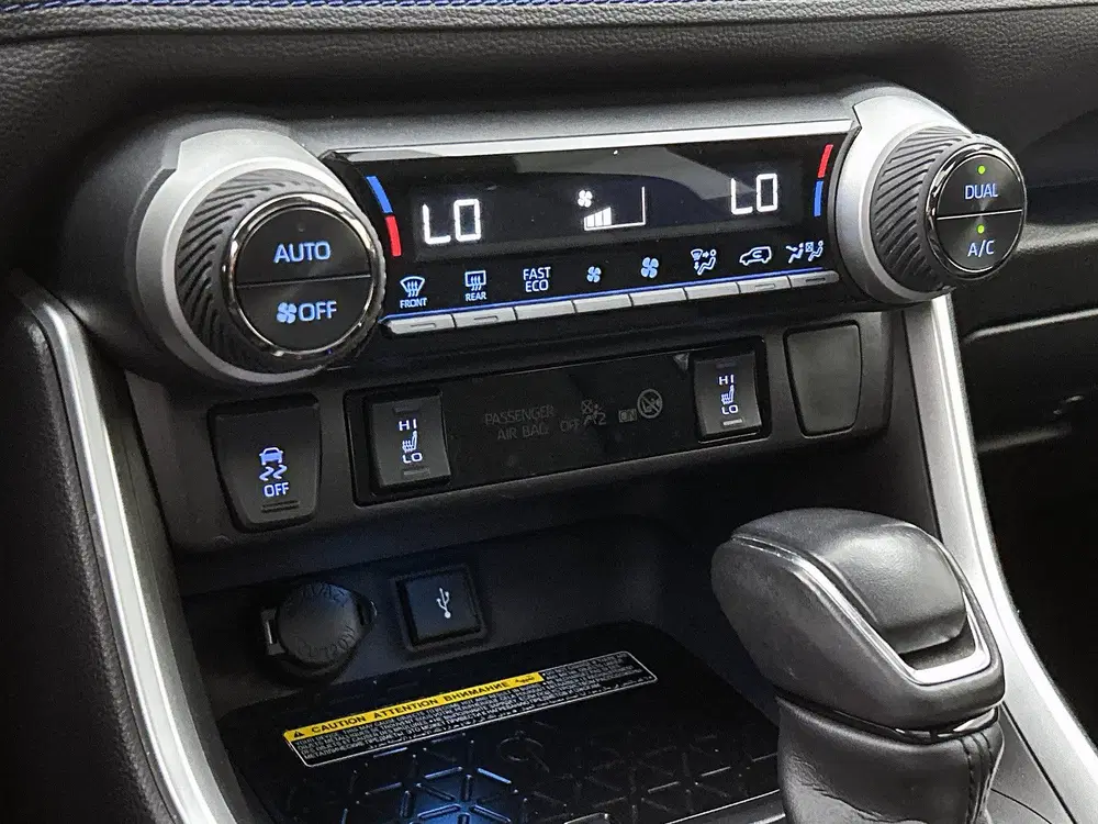Toyota RAV 4 2.5 Hybrid AWD Bi-Tone Innovation Pack uit 2021, foto 10