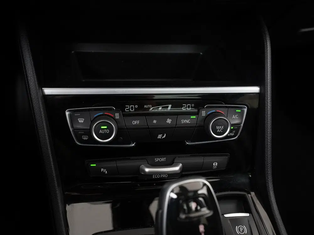 BMW 2-serie 218i Design Automaat uit 2022, foto 12