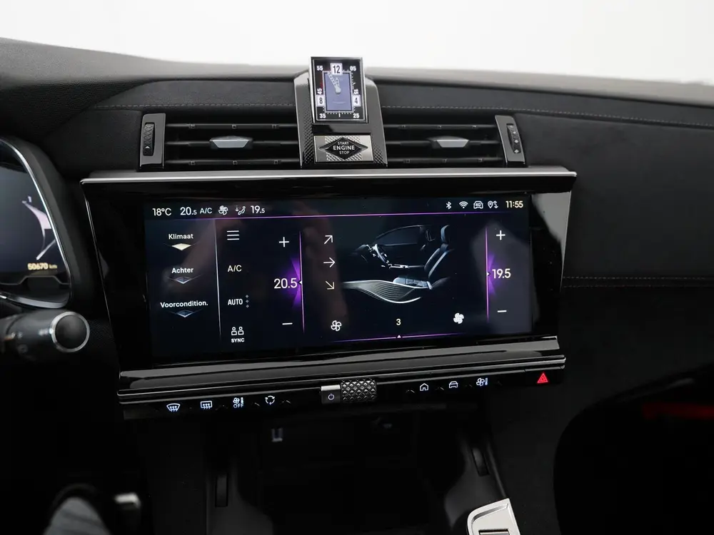 DS Automobiles DS 7 DS 7 E-Tense 225 Performance Line+ uit 2023, foto 13