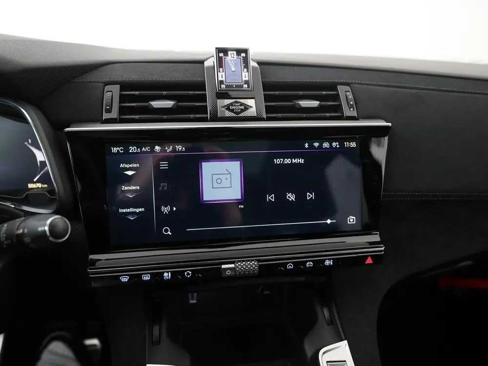 DS Automobiles DS 7 DS 7 E-Tense 225 Performance Line+ uit 2023, foto 15