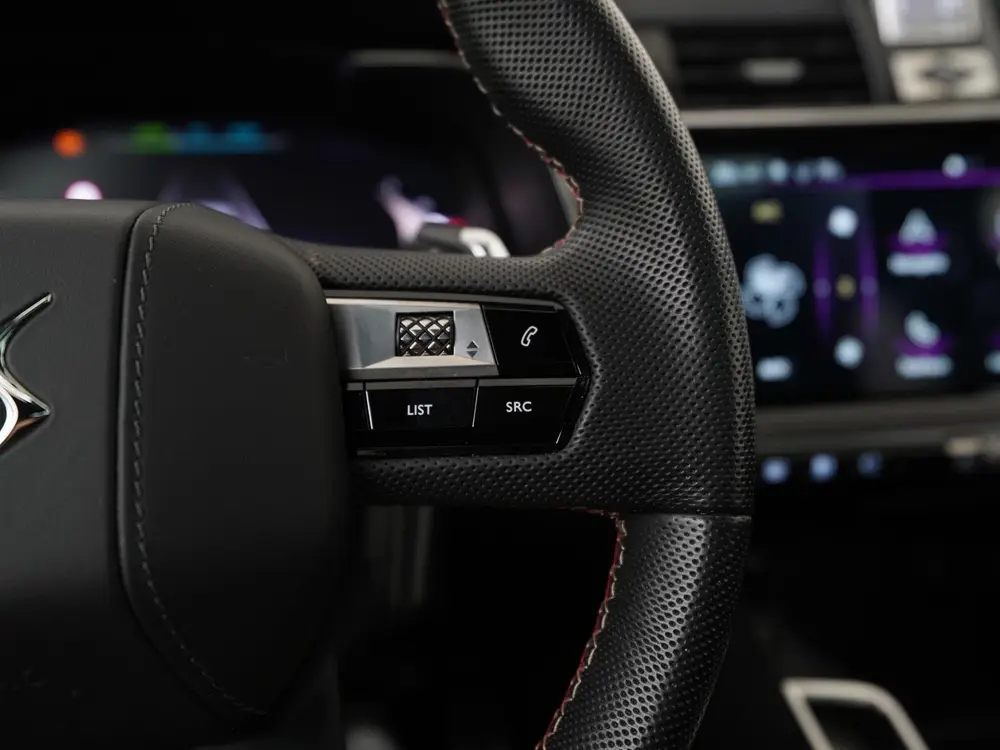 DS Automobiles DS 7 DS 7 E-Tense 225 Performance Line+ uit 2023, foto 9