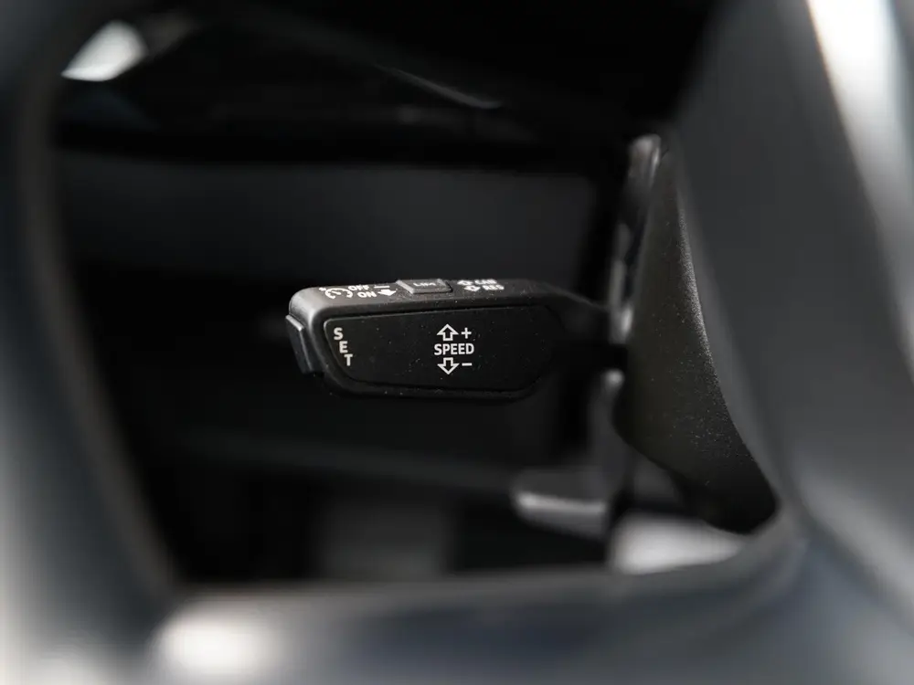 Audi e-tron 55 quattro Advanced 95 kWh uit 2022, foto 11