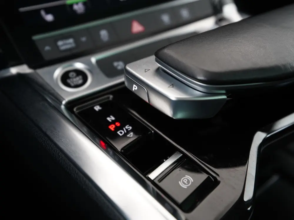 Audi e-tron 55 quattro Advanced 95 kWh uit 2022, foto 12