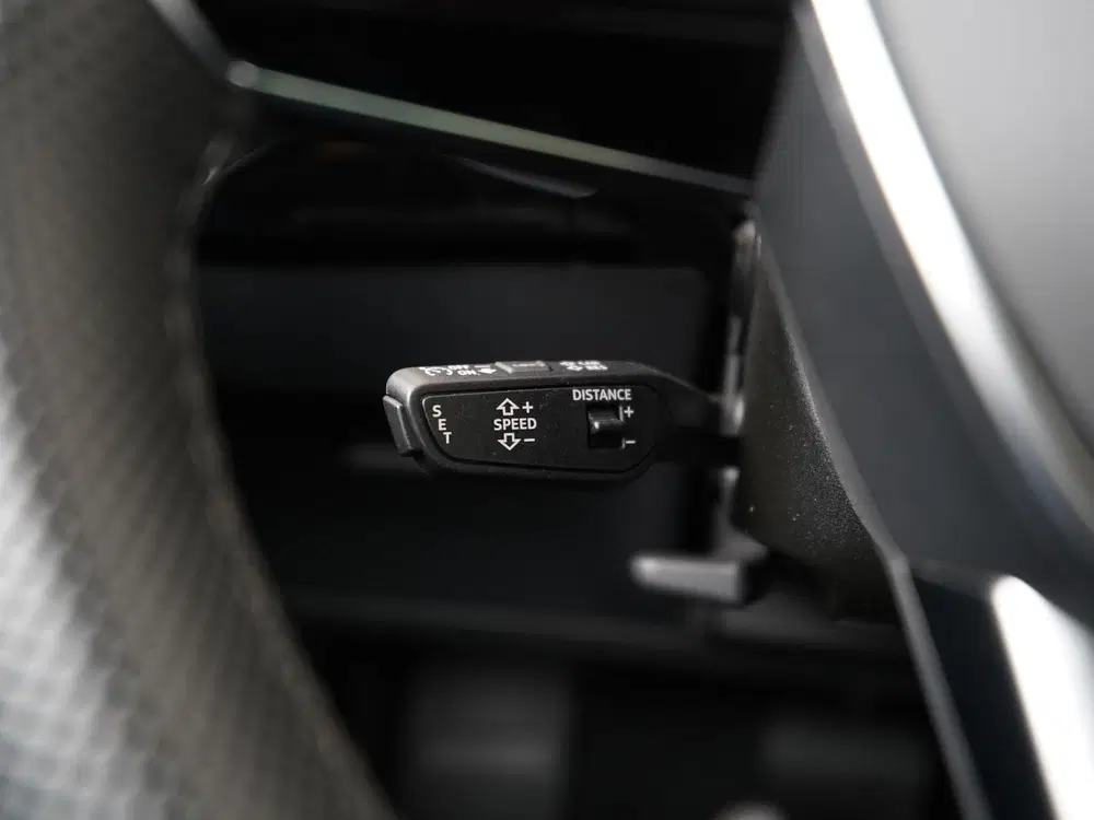 Audi e-tron 55 quattro S edition 95 kWh uit 2022, foto 12