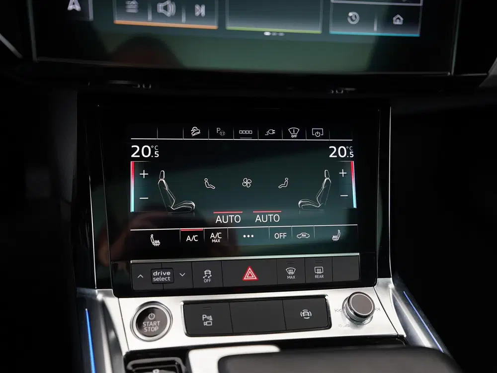 Audi e-tron 55 quattro S edition 95 kWh uit 2022, foto 14