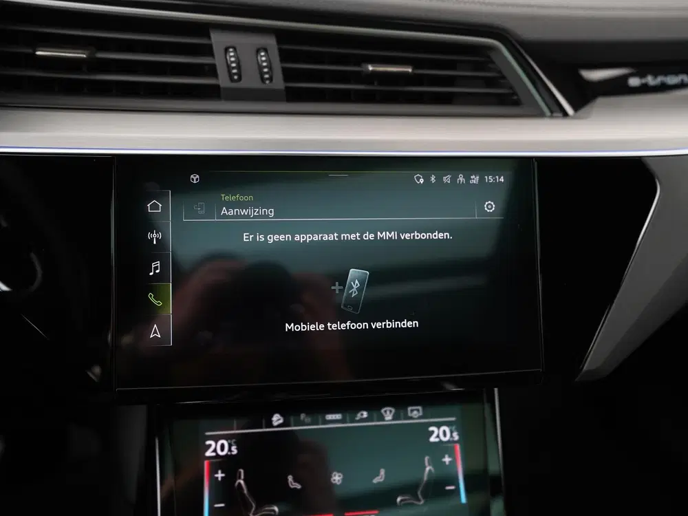 Audi e-tron 55 quattro S edition 95 kWh uit 2022, foto 19