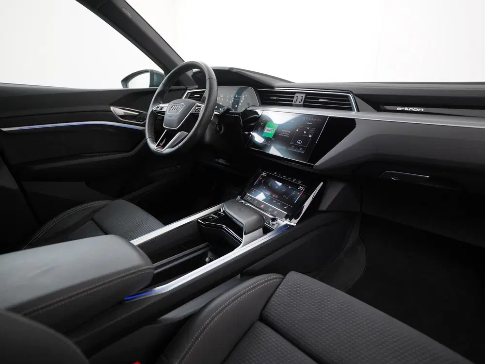 Audi e-tron 55 quattro S edition 95 kWh uit 2022, foto 2