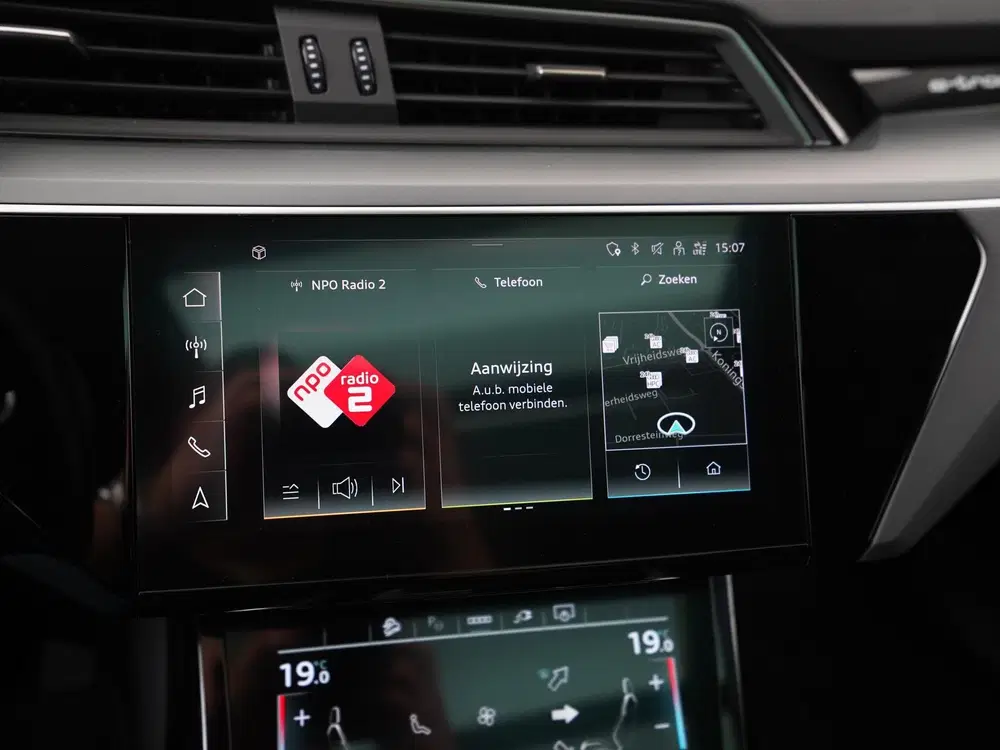 Audi e-tron 55 quattro Advanced 95 kWh uit 2022, foto 14