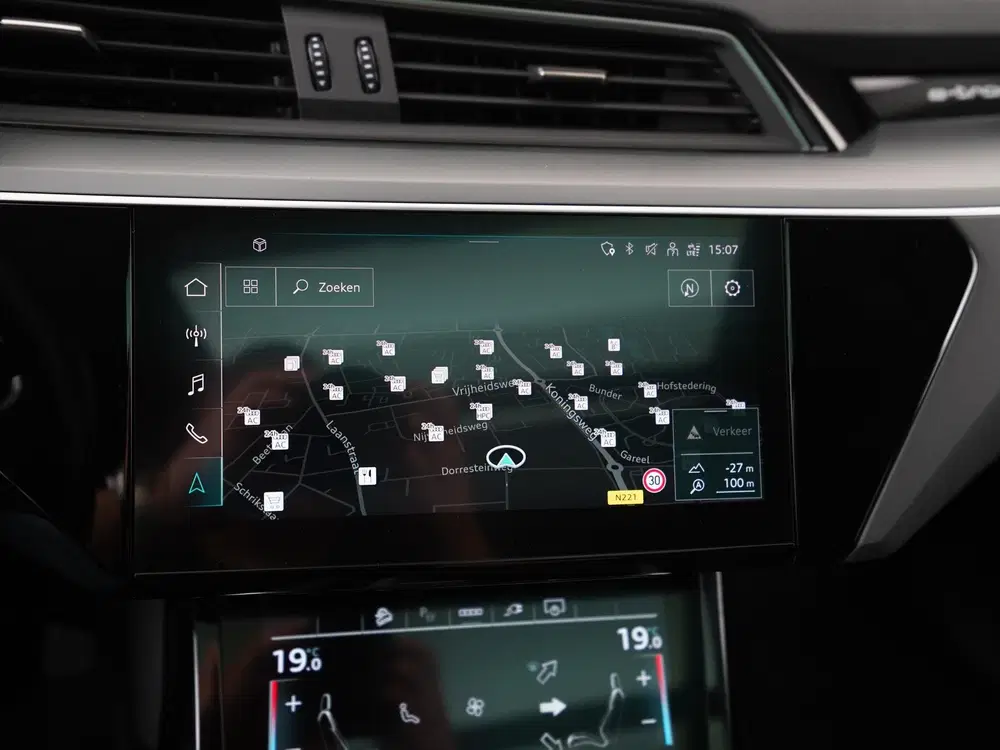 Audi e-tron 55 quattro Advanced 95 kWh uit 2022, foto 15