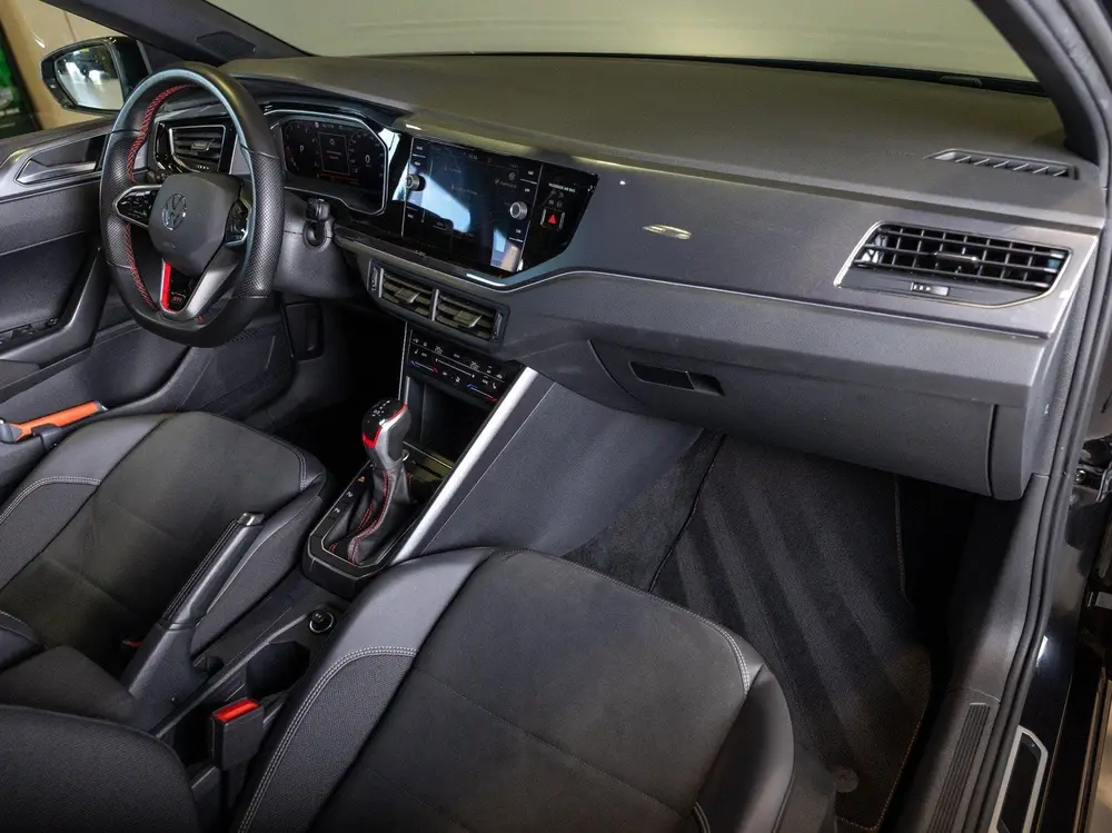 Volkswagen Polo 2.0 TSI GTI NL en BTW auto / Panorama dak / uit 2023, foto 6