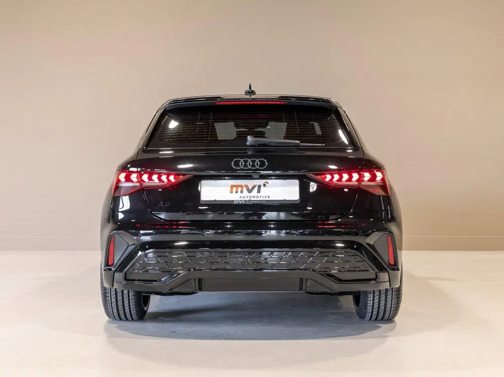 Audi A3 35 TFSI 2x S-Line edition uit 2025, foto 13