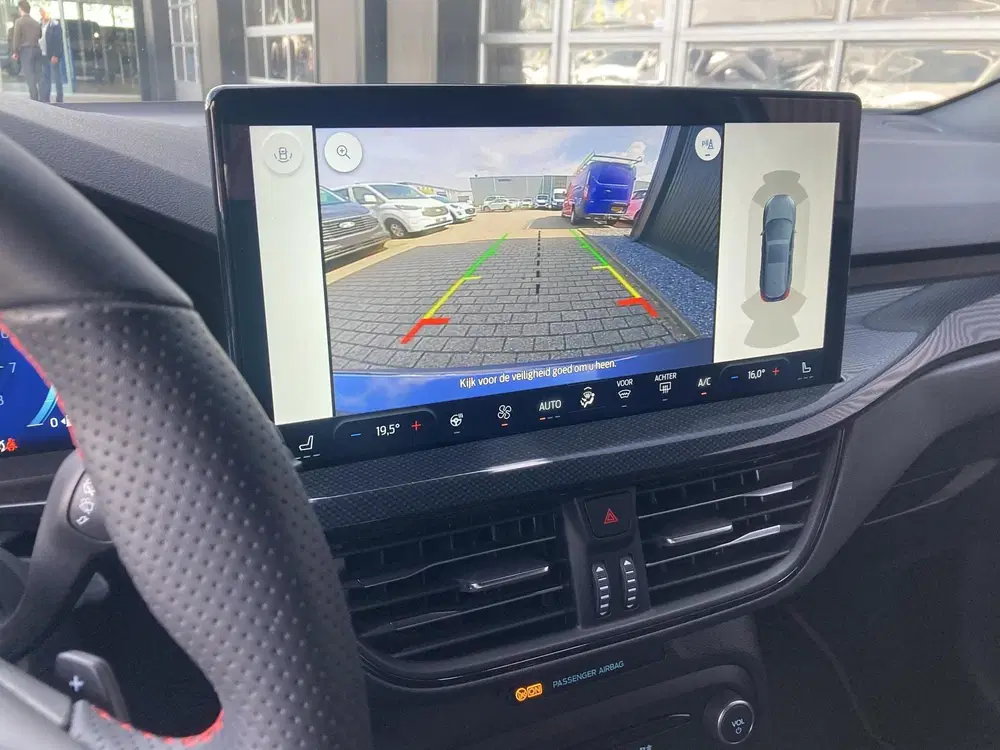 Ford Focus 1.0 EcoBoost Hybrid 155pk Automaat ST Line uit 2023, foto 16