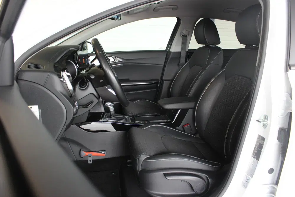 Kia XCeed 1.4 T-GDi DynamicPlusLine Afn. Trekhaak uit 2020, foto 4