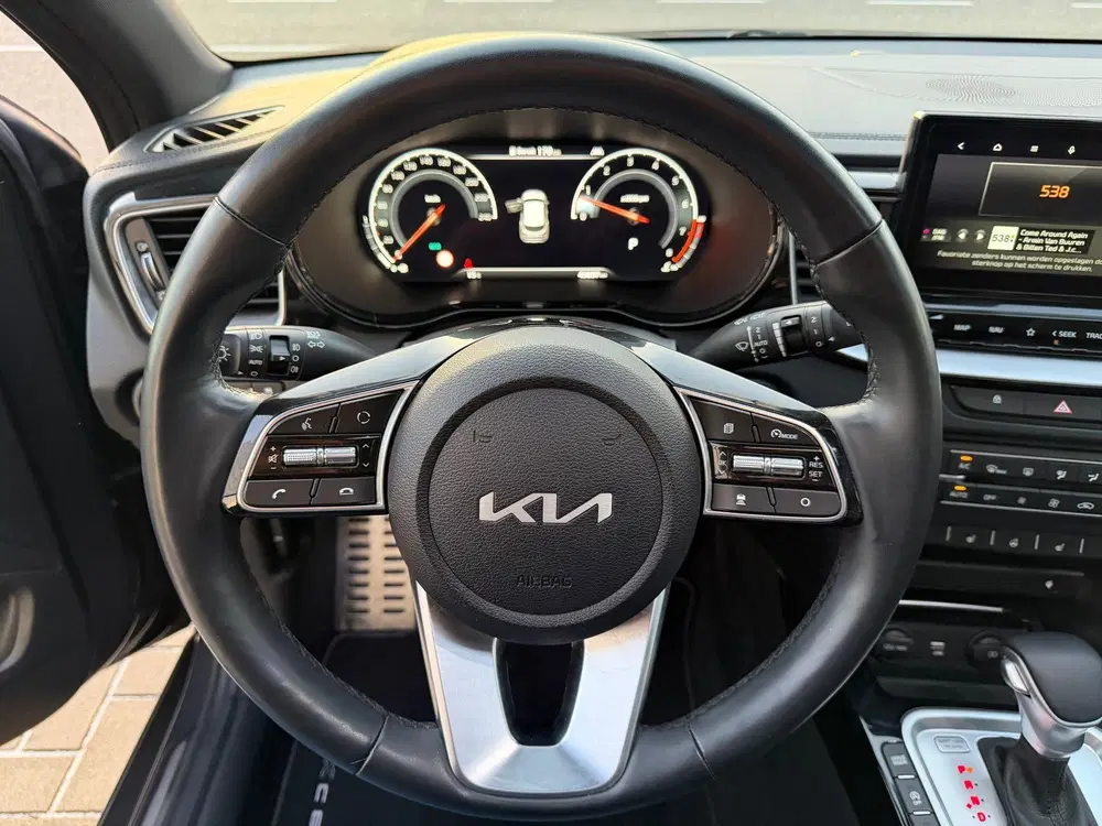 Kia XCeed 1.5 T-GDI MHEV Black Edition I PANO I 1E E uit 2021, foto 15
