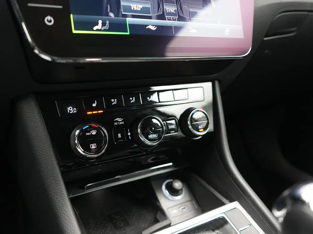 Skoda Superb 1.4 TSI iV Business Edition PHEV 218pk De uit 2022, foto 12