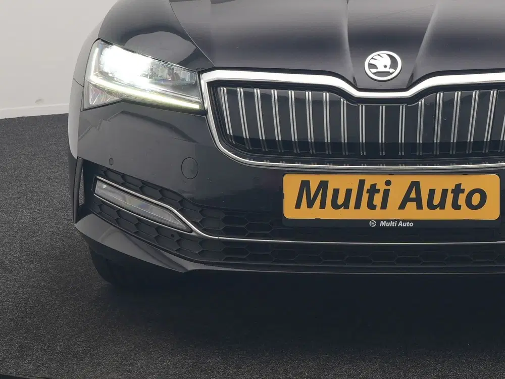 Skoda Superb 1.4 TSI iV Business Edition PHEV 218pk De uit 2022, foto 14