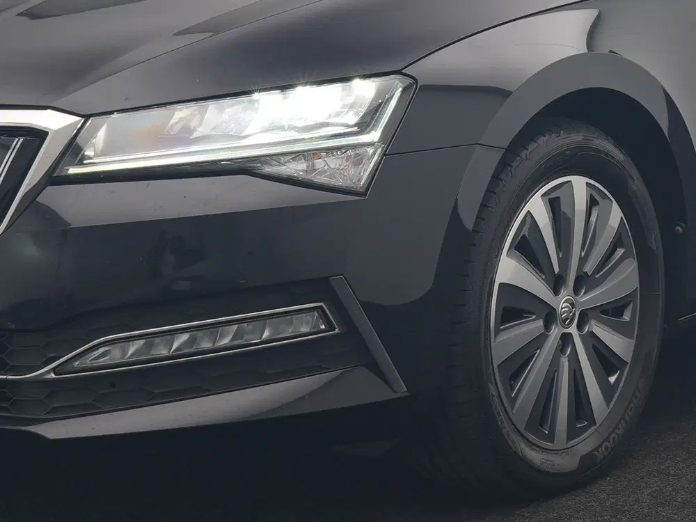 Skoda Superb 1.4 TSI iV Business Edition PHEV 218pk De uit 2022, foto 7